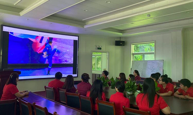 touch solution suppliers